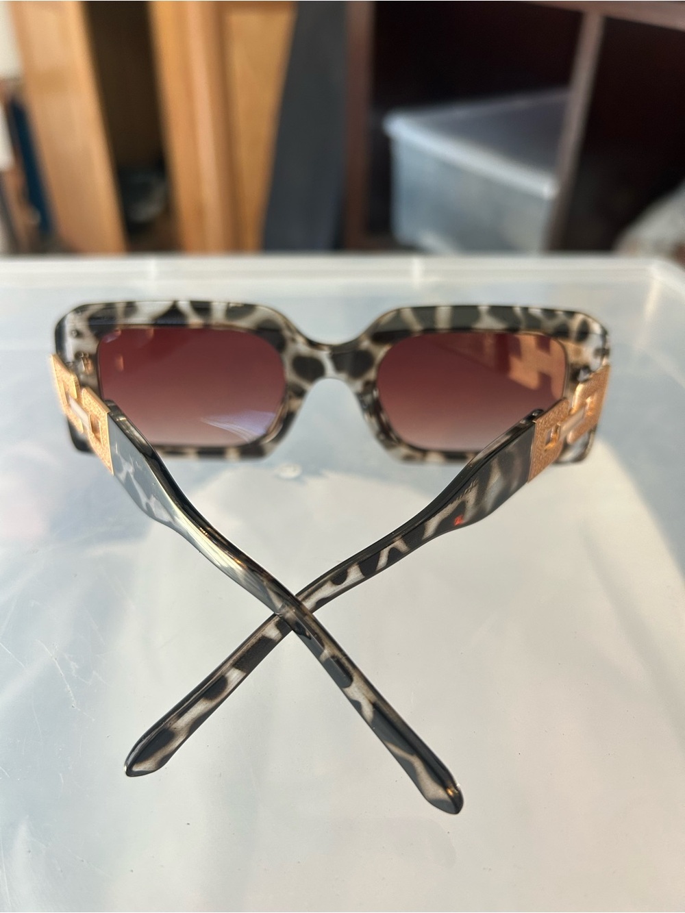 Leopard Print Rectangular Sunglasses - Picture 3 of 3